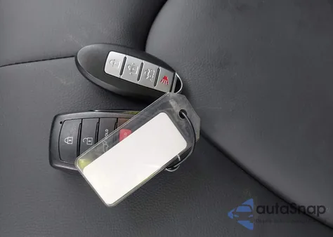 2025 Toyota Highlander Xle from USA, damaged, VIN 5TDKDRBH0SS588616